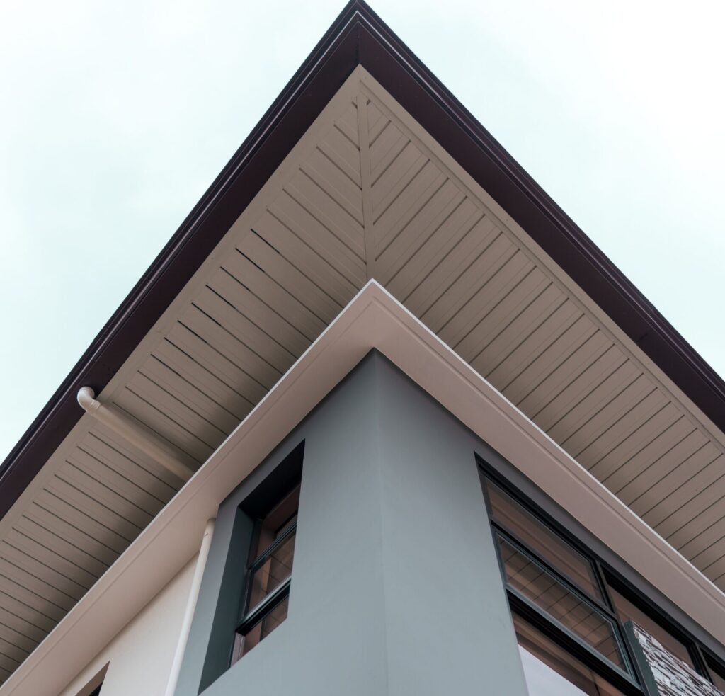 Seamless Eavestroughs in Windsor-Essex